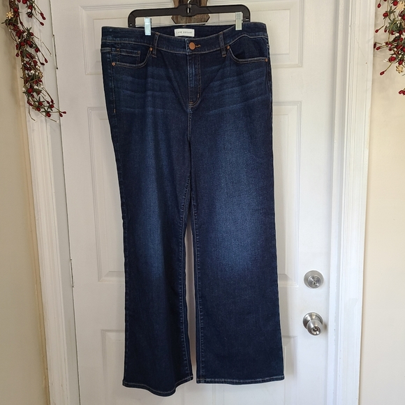 (903) Lane Bryant Woman's Plus Size Stright Leg Blue Jeans, Size: 22 Color: Blue - Picture 4 of 16